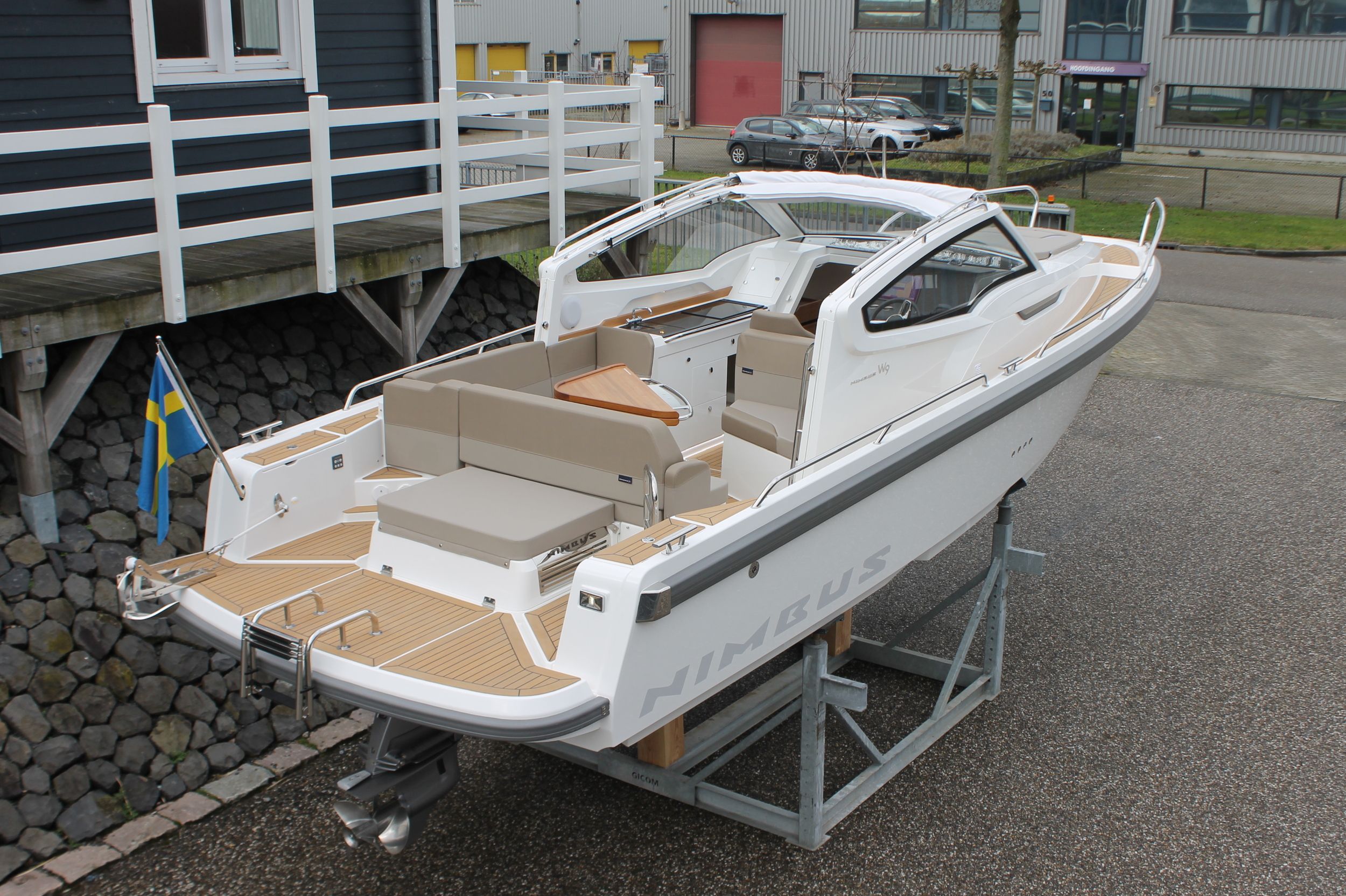 Nimbus W9 boat for sale, Motor Yacht 